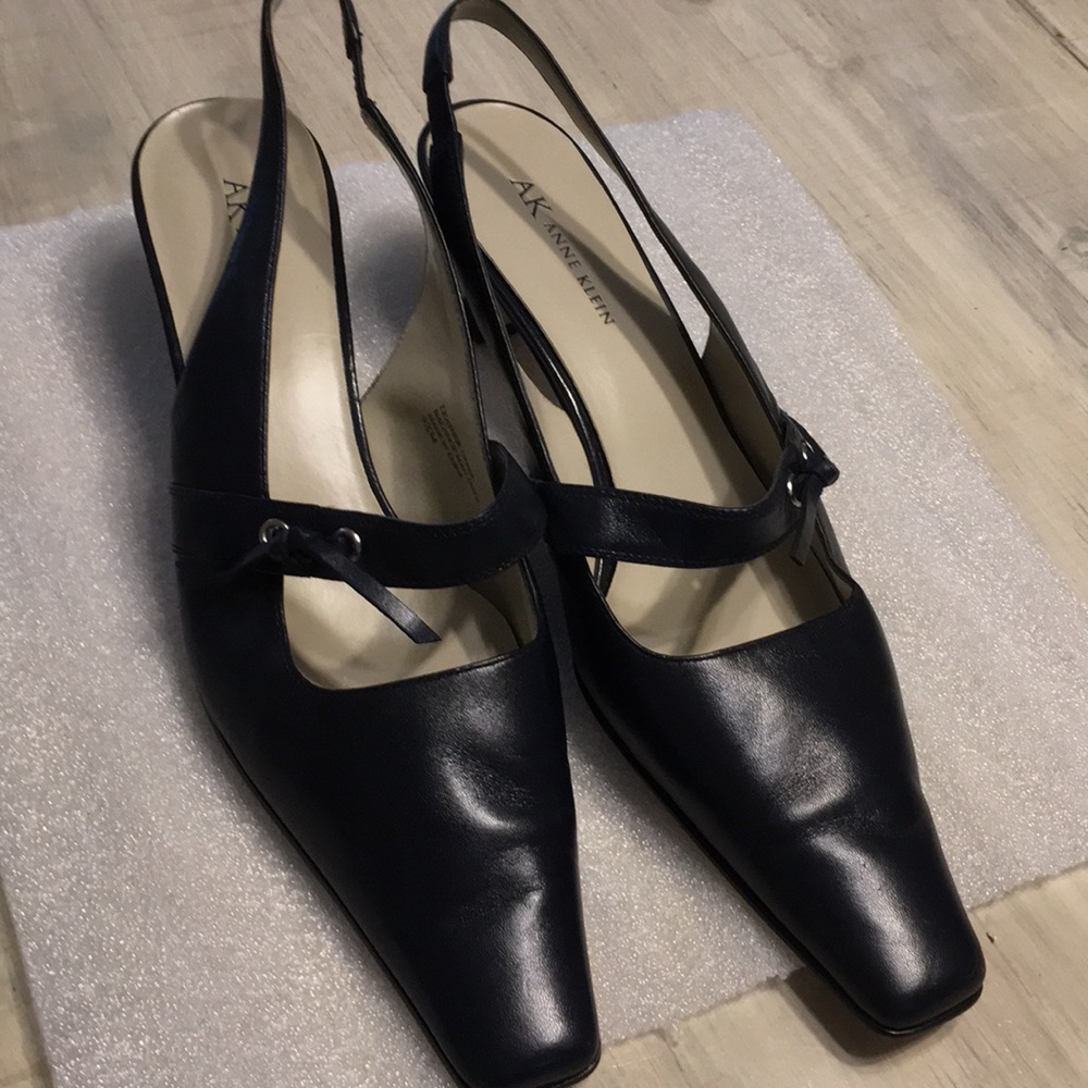 Navy shoes